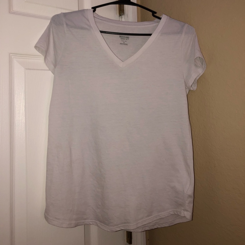Basic white tee